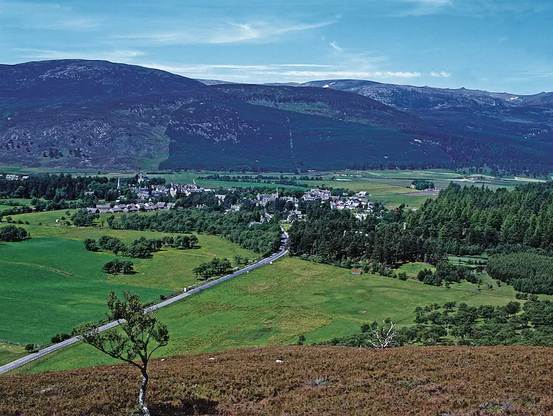 lift modernisation Braemar