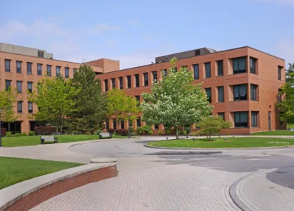 Lift modernisation Manchester project with hydraulic valve replacement at Atlantic House